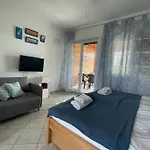 Apartamento Sukosan Studio Apartman Sukošan