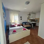 Sukosan Studio Apartman Apartamento *