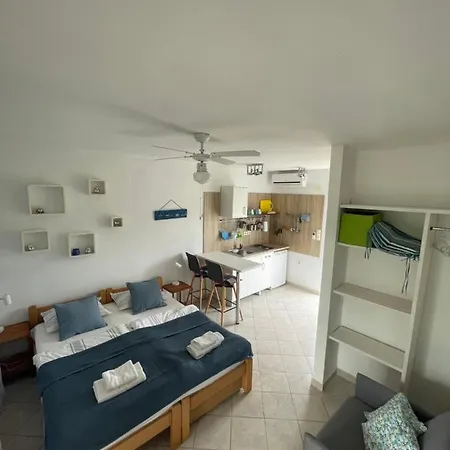 Apartment Sukosan Studio Apartman *