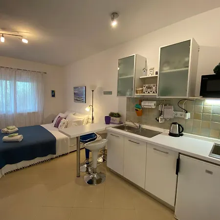 Апартаменты Sukosan Studio Apartmani *