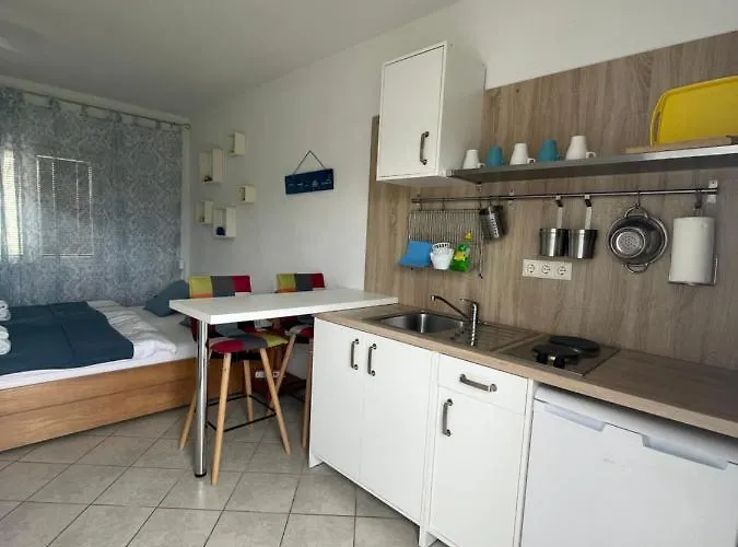 아파트 Sukosan Studio Apartman *