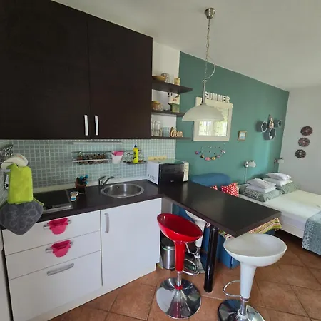 Apartamento Sukosan Studio Apartman Sukošan