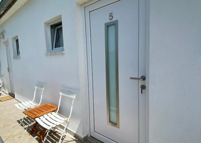 Apartament Sukosan Studio Apartman *