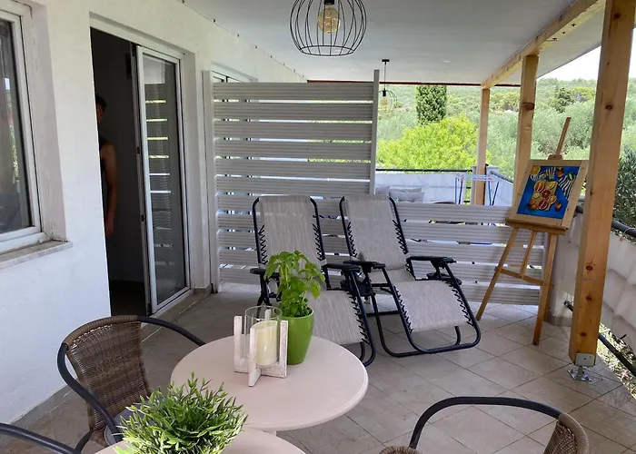 Sukosan Studio Apartman *